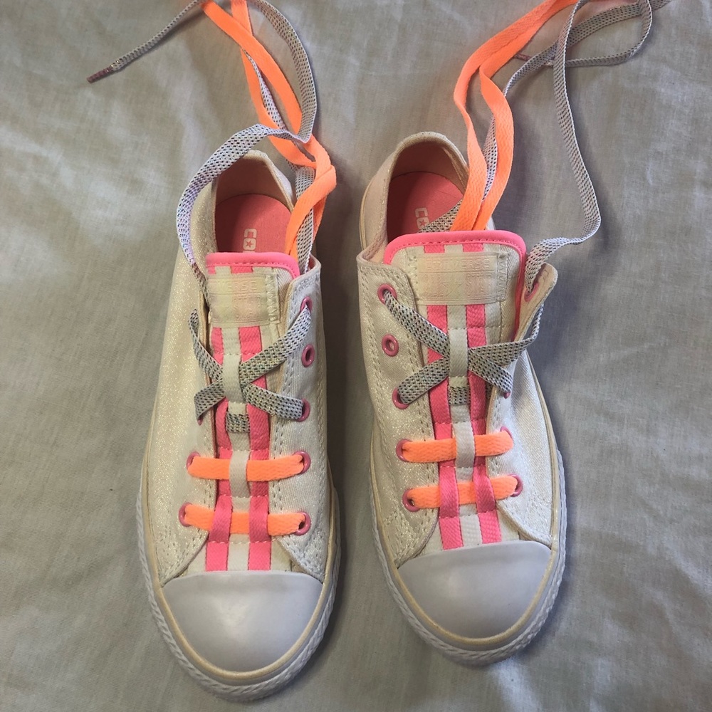 NEW Converse